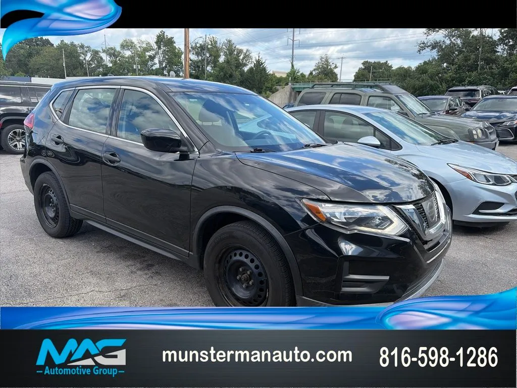 Black 2017 Nissan Rogue S for sale in Blue Springs, MO