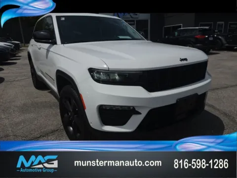 Unknown 2023 Jeep Grand Cherokee Limited for sale in Blue Springs, MO