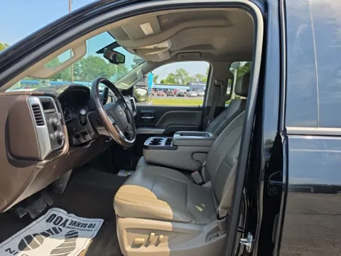 More photos of 2016 Chevrolet Silverado 1500 LTZ at MAG Auto - Munsterman Automotive Group, MO