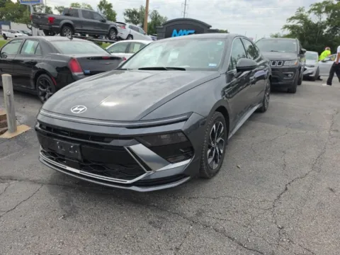 Photos of 2025 Hyundai Sonata SEL for sale in Blue Springs, MO at MAG Auto - Munsterman Automotive Group