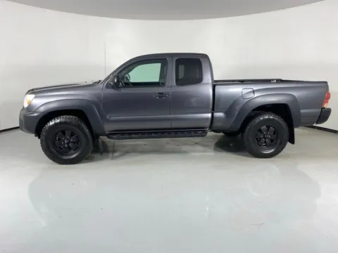 More photos of 2015 Toyota Tacoma at MAG Auto - Munsterman Automotive Group, MO
