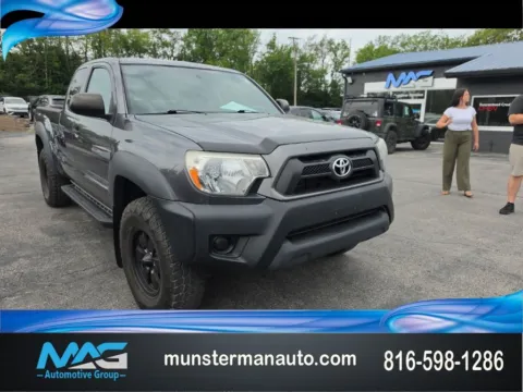 Gray 2015 Toyota Tacoma for sale in Blue Springs, MO