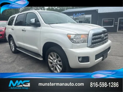 White 2014 Toyota Sequoia Platinum for sale in Blue Springs, MO