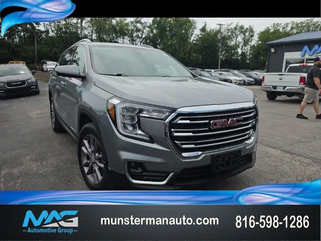 Gray 2023 GMC Terrain SLT for sale in Blue Springs, MO