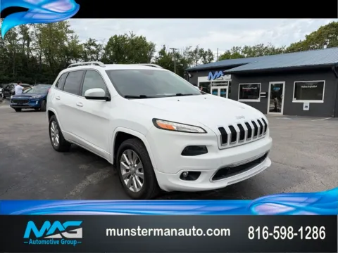 White 2018 Jeep Cherokee Overland for sale in Blue Springs, MO