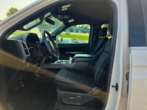 More photos of 2019 Ford Expedition XLT at MAG Auto - Munsterman Automotive Group, MO
