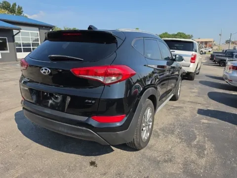 More photos of 2018 Hyundai Tucson SEL at MAG Auto - Munsterman Automotive Group, MO