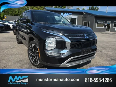 Unknown 2023 Mitsubishi Outlander SE for sale in Blue Springs, MO