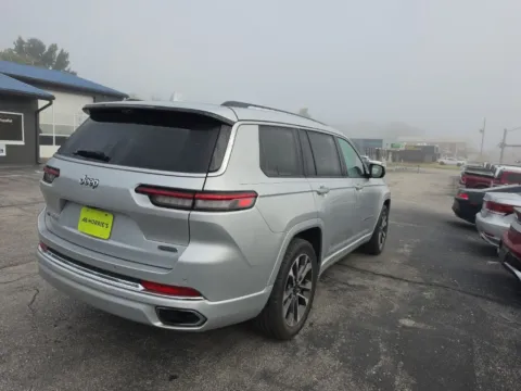 More photos of 2021 Jeep Grand Cherokee L Overland at MAG Auto - Munsterman Automotive Group, MO