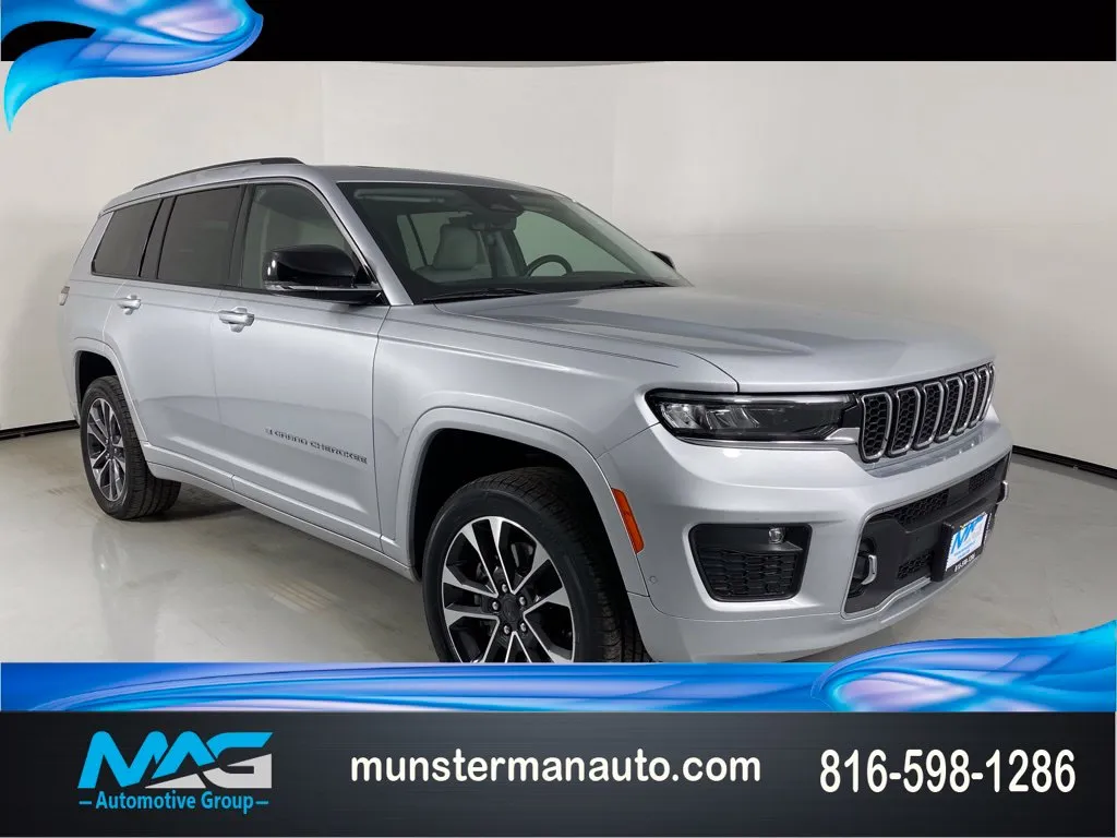 Silver 2021 Jeep Grand Cherokee L Overland for sale in Blue Springs, MO