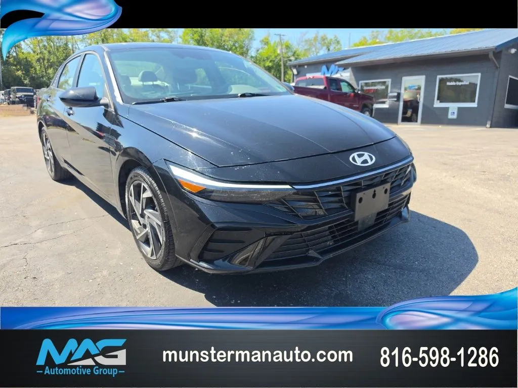 Black 2025 Hyundai Elantra SEL Convenience for sale in Blue Springs, MO