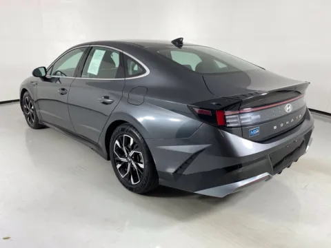 More photos of 2025 Hyundai Sonata SEL at MAG Auto - Munsterman Automotive Group, MO