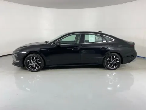 More photos of 2025 Hyundai Sonata SEL at MAG Auto - Munsterman Automotive Group, MO