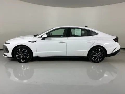More photos of 2025 Hyundai Sonata SEL at MAG Auto - Munsterman Automotive Group, MO