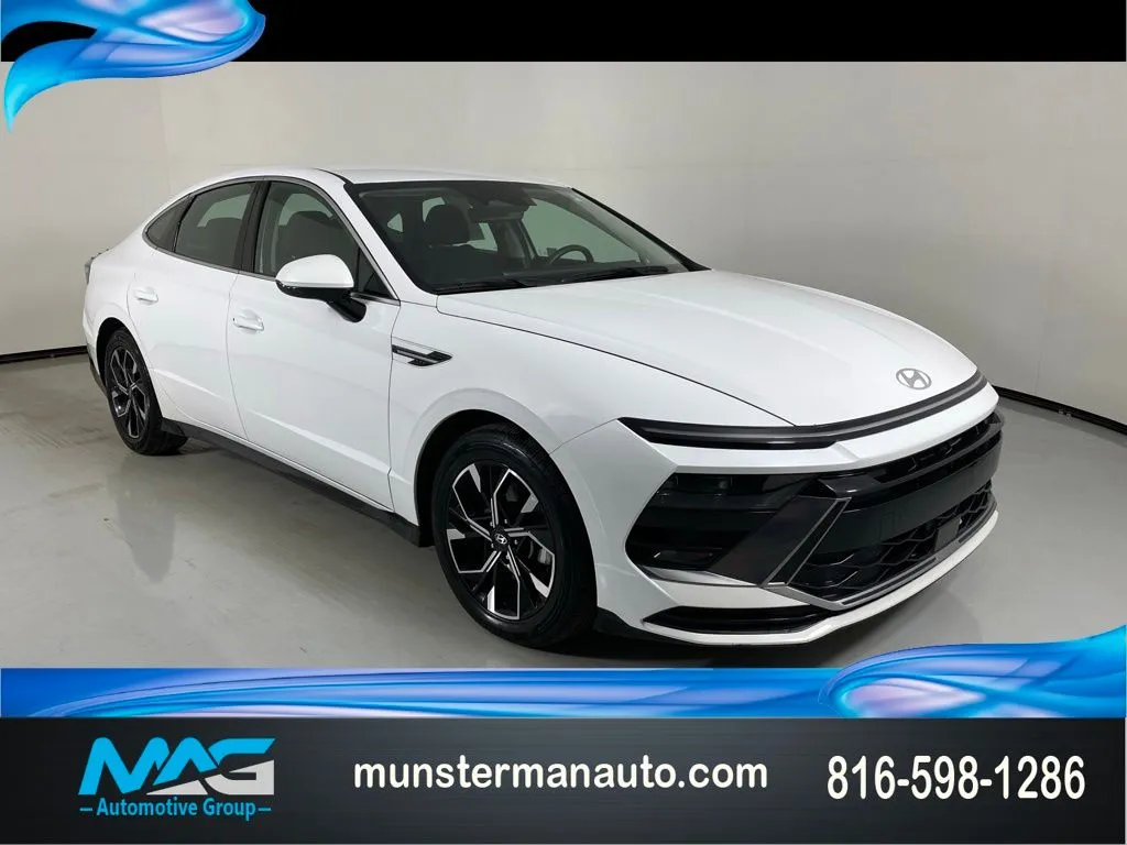 White 2025 Hyundai Sonata SEL for sale in Blue Springs, MO