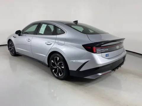 More photos of 2025 Hyundai Sonata SEL at MAG Auto - Munsterman Automotive Group, MO