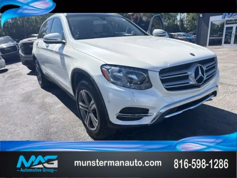 White 2019 Mercedes-Benz GLC 300 for sale in Blue Springs, MO