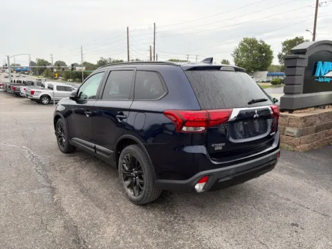 Another view of 2019 Mitsubishi Outlander LE for sale in Blue Springs, MO at MAG Auto - Munsterman Automotive Group