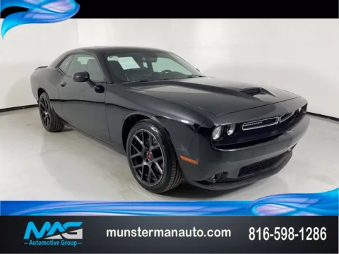 Black 2016 Dodge Challenger R/T for sale in Blue Springs, MO