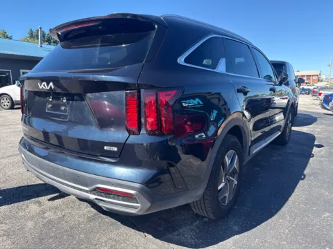 More photos of 2023 Kia Sorento Hybrid EX at MAG Auto - Munsterman Automotive Group, MO