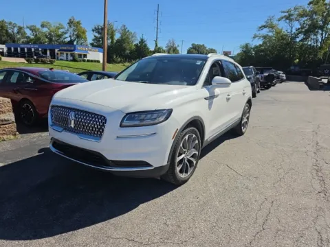 Photos of 2021 Lincoln Nautilus Reserve for sale in Blue Springs, MO at MAG Auto - Munsterman Automotive Group