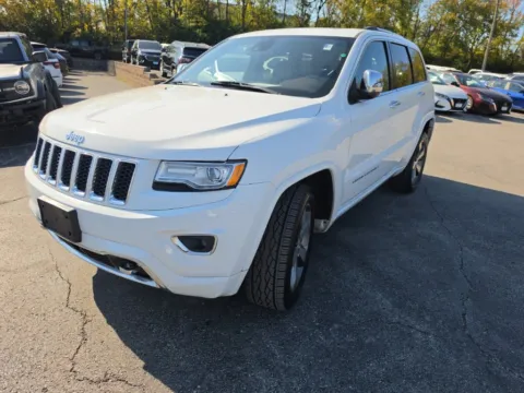 Photos of 2015 Jeep Grand Cherokee Overland for sale in Blue Springs, MO at MAG Auto - Munsterman Automotive Group