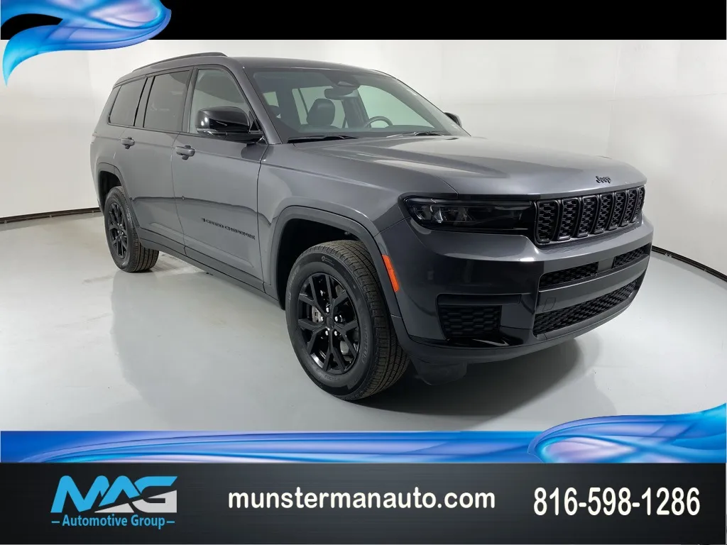 Gray 2024 Jeep Grand Cherokee L Altitude for sale in Blue Springs, MO