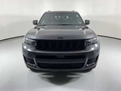 Photos of 2024 Jeep Grand Cherokee L Altitude for sale in Blue Springs, MO at MAG Auto - Munsterman Automotive Group