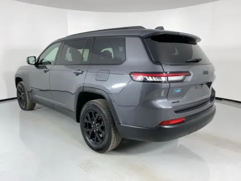 More photos of 2024 Jeep Grand Cherokee L Altitude at MAG Auto - Munsterman Automotive Group, MO