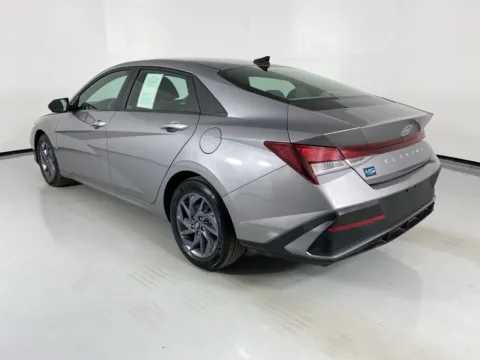 More photos of 2024 Hyundai Elantra SEL at MAG Auto - Munsterman Automotive Group, MO