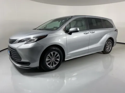 Another view of 2023 Toyota Sienna LE for sale in Blue Springs, MO at MAG Auto - Munsterman Automotive Group