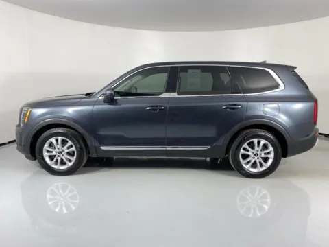 More photos of 2022 Kia Telluride LX at MAG Auto - Munsterman Automotive Group, MO