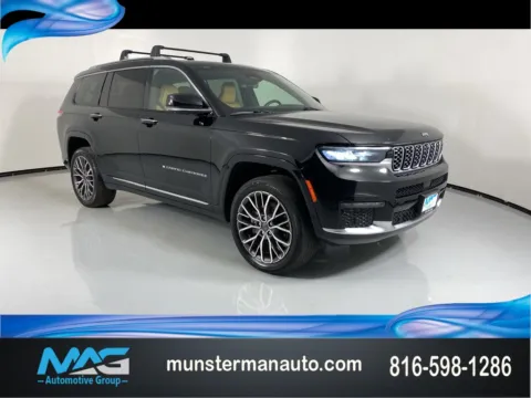 Black 2021 Jeep Grand Cherokee L Summit for sale in Blue Springs, MO