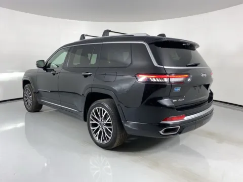 More photos of 2021 Jeep Grand Cherokee L Summit at MAG Auto - Munsterman Automotive Group, MO