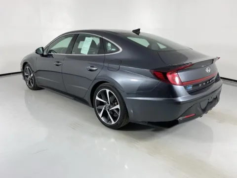 More photos of 2021 Hyundai Sonata SEL Plus at MAG Auto - Munsterman Automotive Group, MO