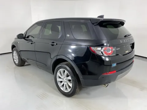 More photos of 2019 Land Rover Discovery Sport SE at MAG Auto - Munsterman Automotive Group, MO