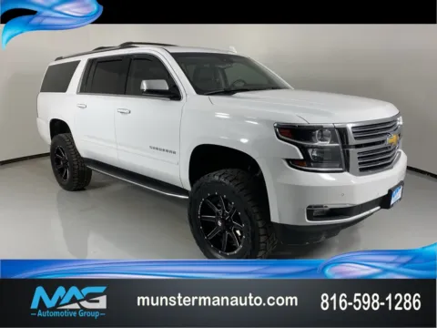 White 2018 Chevrolet Suburban Premier for sale in Blue Springs, MO