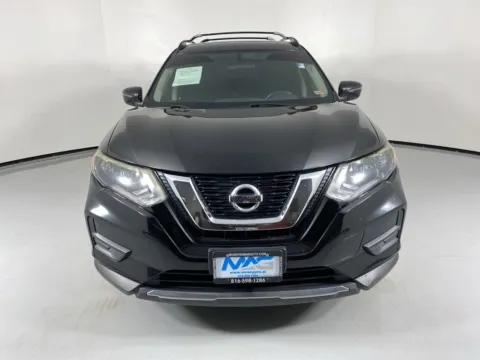 Photos of 2017 Nissan Rogue SV for sale in Blue Springs, MO at MAG Auto - Munsterman Automotive Group