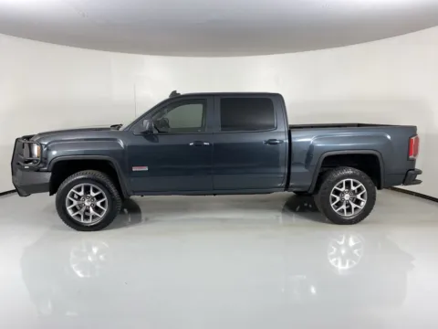 More photos of 2017 GMC Sierra 1500 SLT at MAG Auto - Munsterman Automotive Group, MO