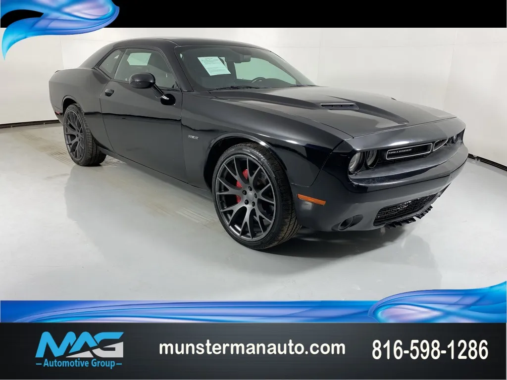 Black 2017 Dodge Challenger R/T for sale in Blue Springs, MO