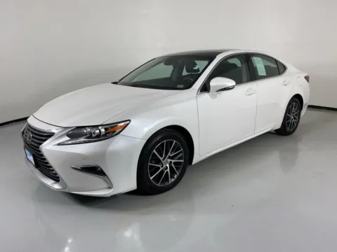 Another view of 2016 Lexus ES 350 for sale in Blue Springs, MO at MAG Auto - Munsterman Automotive Group