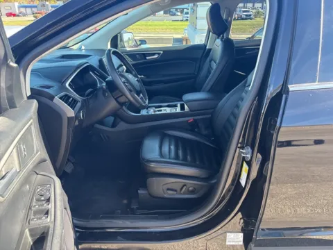 More photos of 2021 Ford Edge SEL at MAG Auto - Munsterman Automotive Group, MO