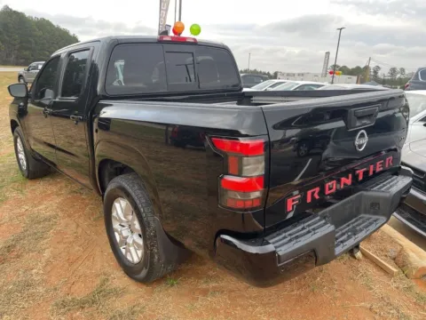 Photos of 2022 Nissan Frontier SV for sale in Carrollton, GA at Carrollton Hyundai