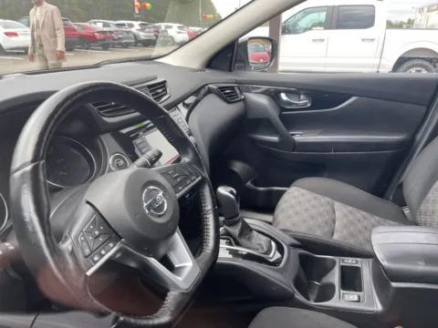 More photos of 2021 Nissan Rogue Sport SV at Carrollton Hyundai, GA