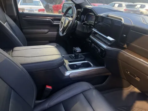 More photos of 2023 Chevrolet Silverado 1500 RST at Carrollton Hyundai, GA