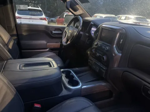 More photos of 2022 Chevrolet Silverado 1500 LTD High Country at Carrollton Hyundai, GA