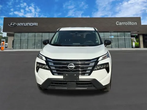 Photos of 2024 Nissan Rogue S for sale in Carrollton, GA at Carrollton Hyundai