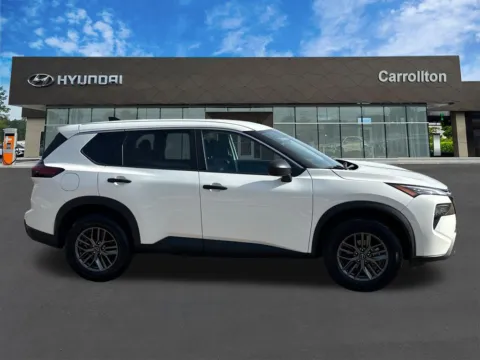 More photos of 2024 Nissan Rogue S at Carrollton Hyundai, GA