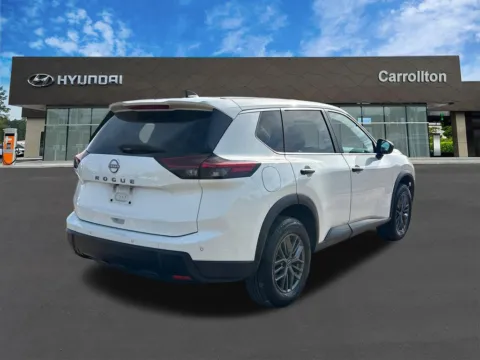 More photos of 2024 Nissan Rogue S at Carrollton Hyundai, GA
