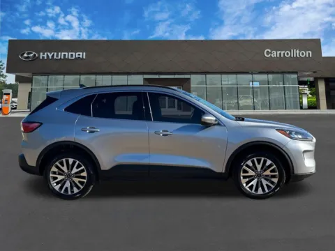 More photos of 2022 Ford Escape Titanium at Carrollton Hyundai, GA